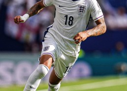 星空体育-皇马西甲赛程安排与比赛密集期分析