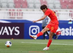 星空体育-世俱杯恢复期球员替代人选策略与人员储备分析