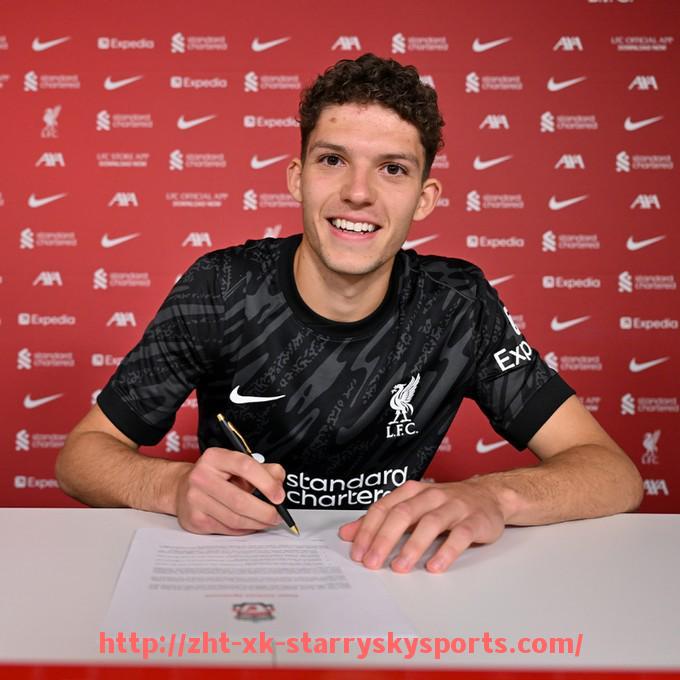 星空体育-世俱杯比赛用球技术标准解析：国际对比与细节标准